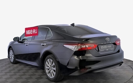 Toyota Camry, 2020 год, 3 200 000 рублей, 7 фотография