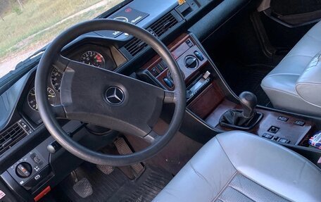 Mercedes-Benz W124, 1989 год, 280 000 рублей, 12 фотография