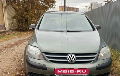 Volkswagen Golf Plus I, 2007 год, 690 000 рублей, 2 фотография