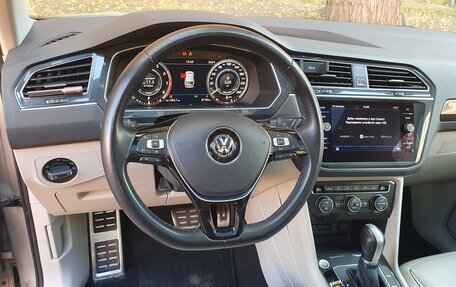 Volkswagen Tiguan II, 2018 год, 3 800 000 рублей, 13 фотография