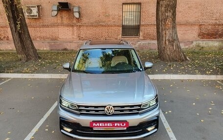 Volkswagen Tiguan II, 2018 год, 3 800 000 рублей, 6 фотография