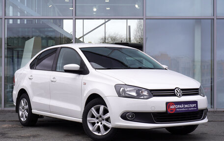 Volkswagen Polo VI (EU Market), 2013 год, 949 000 рублей, 3 фотография