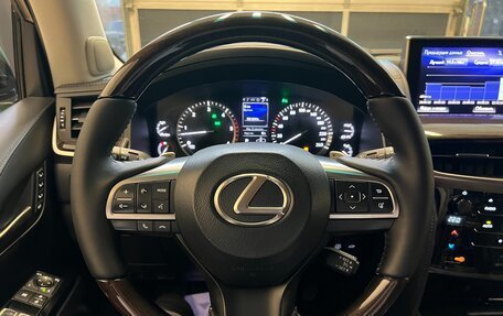 Lexus LX III, 2016 год, 6 000 000 рублей, 18 фотография