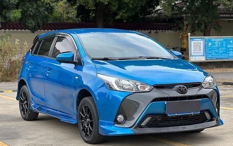 Toyota Yaris XP150 рестайлинг, 2021 год, 1 250 000 рублей, 1 фотография