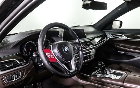 BMW 7 серия, 2017 год, 3 998 000 рублей, 16 фотография