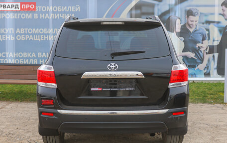 Toyota Highlander III, 2012 год, 2 270 000 рублей, 27 фотография