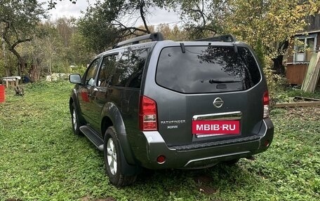 Nissan Pathfinder, 2010 год, 1 500 000 рублей, 2 фотография