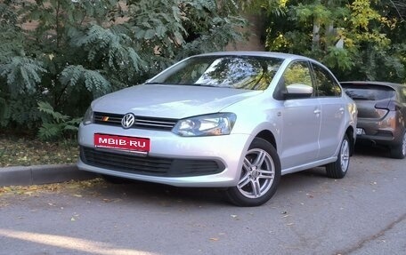 Volkswagen Polo VI (EU Market), 2015 год, 900 000 рублей, 1 фотография