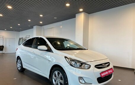 Hyundai Solaris II рестайлинг, 2013 год, 930 000 рублей, 1 фотография