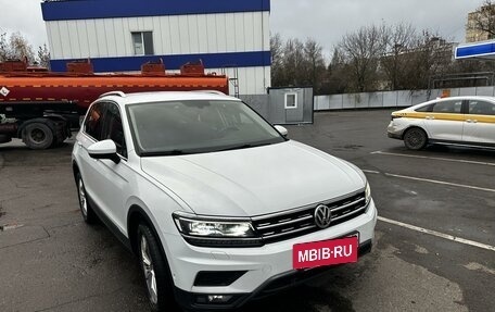 Volkswagen Tiguan II, 2017 год, 2 600 000 рублей, 6 фотография