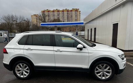 Volkswagen Tiguan II, 2017 год, 2 600 000 рублей, 5 фотография