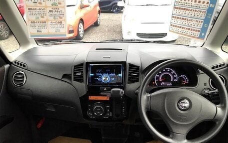 Nissan Roox, 2011 год, 547 009 рублей, 4 фотография