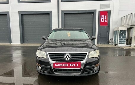 Volkswagen Passat B6, 2005 год, 699 000 рублей, 9 фотография