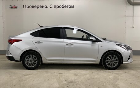 Hyundai Solaris II рестайлинг, 2021 год, 1 730 000 рублей, 4 фотография