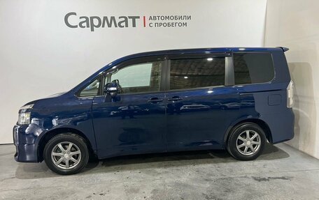 Toyota Voxy II, 2010 год, 1 350 000 рублей, 4 фотография