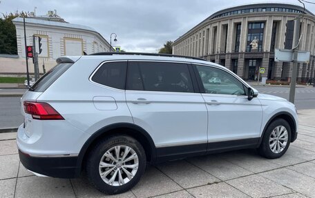 Volkswagen Tiguan II, 2018 год, 2 150 000 рублей, 16 фотография