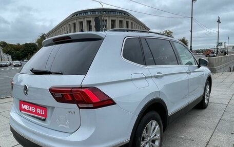 Volkswagen Tiguan II, 2018 год, 2 150 000 рублей, 13 фотография