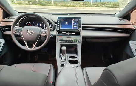 Toyota Avalon, 2020 год, 2 390 000 рублей, 10 фотография