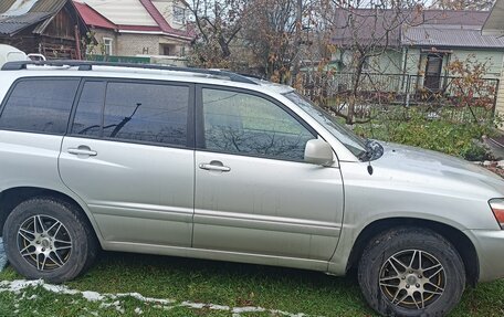 Toyota Highlander III, 2005 год, 1 250 000 рублей, 3 фотография