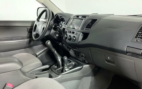 Toyota Hilux VII, 2012 год, 2 450 000 рублей, 13 фотография