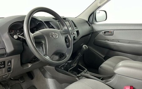 Toyota Hilux VII, 2012 год, 2 450 000 рублей, 11 фотография