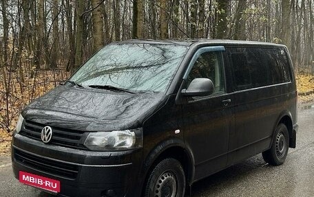 Volkswagen Caravelle T5, 2011 год, 1 550 000 рублей, 2 фотография