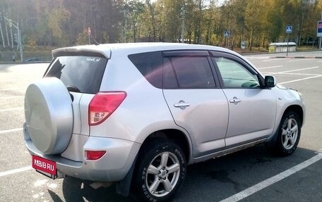 Toyota RAV4, 2006 год, 980 000 рублей, 8 фотография