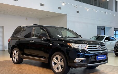 Toyota Highlander III, 2012 год, 2 290 000 рублей, 3 фотография