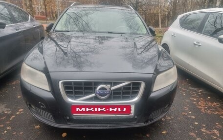 Volvo V70 III рестайлинг, 2010 год, 1 120 000 рублей, 4 фотография