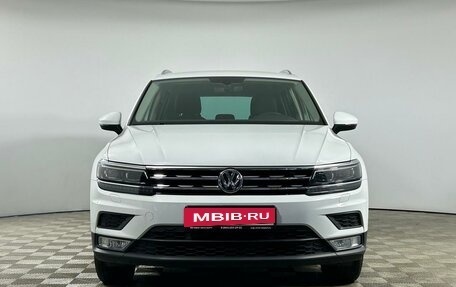 Volkswagen Tiguan II, 2017 год, 2 630 200 рублей, 2 фотография