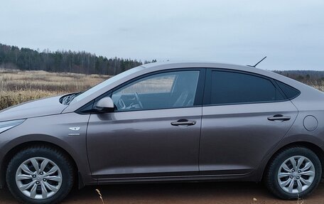 Hyundai Solaris II рестайлинг, 2019 год, 1 650 000 рублей, 3 фотография