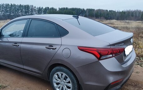 Hyundai Solaris II рестайлинг, 2019 год, 1 650 000 рублей, 4 фотография