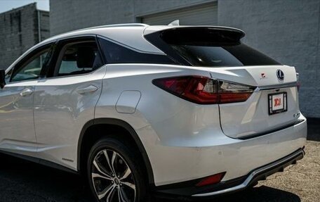 Lexus RX IV рестайлинг, 2022 год, 8 200 000 рублей, 16 фотография