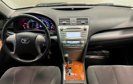 Toyota Camry, 2010 год, 1 050 000 рублей, 8 фотография