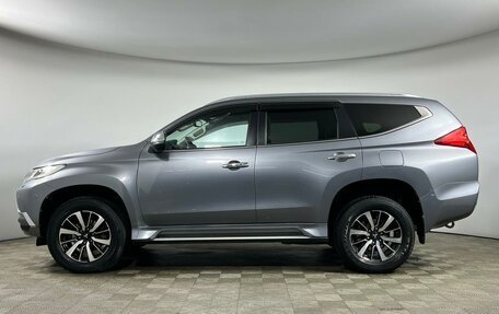 Mitsubishi Pajero Sport III рестайлинг, 2017 год, 3 435 000 рублей, 3 фотография