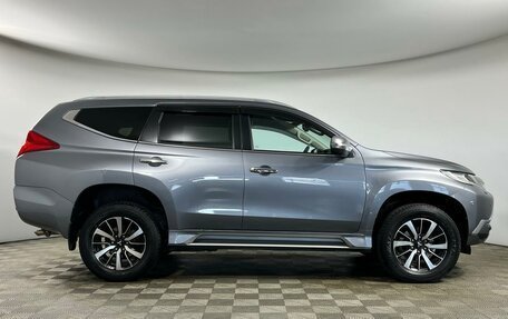 Mitsubishi Pajero Sport III рестайлинг, 2017 год, 3 435 000 рублей, 4 фотография