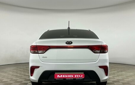 KIA Rio IV, 2017 год, 1 415 000 рублей, 5 фотография