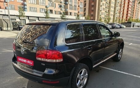 Volkswagen Touareg III, 2005 год, 900 000 рублей, 3 фотография