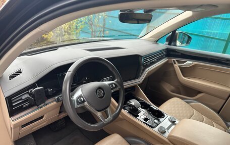 Volkswagen Touareg III, 2019 год, 5 500 000 рублей, 8 фотография