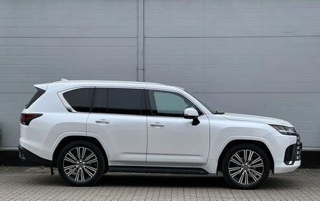 Lexus LX, 2022 год, 14 990 000 рублей, 11 фотография