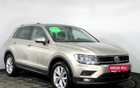 Volkswagen Tiguan II, 2018 год, 2 290 000 рублей, 3 фотография