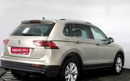 Volkswagen Tiguan II, 2018 год, 2 290 000 рублей, 5 фотография