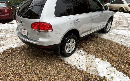 Volkswagen Touareg III, 2004 год, 1 050 000 рублей, 4 фотография