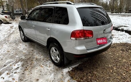 Volkswagen Touareg III, 2004 год, 1 050 000 рублей, 3 фотография