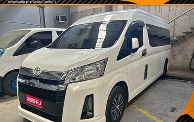 Toyota HiAce H300, 2020 год, 5 600 000 рублей, 1 фотография