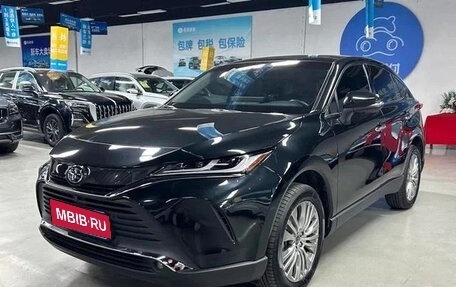 Toyota Harrier, 2021 год, 3 950 000 рублей, 3 фотография