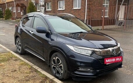 Honda Vezel, 2018 год, 2 350 000 рублей, 2 фотография