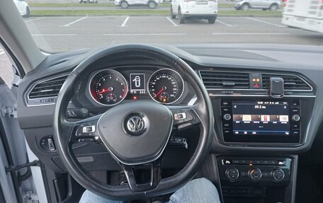 Volkswagen Tiguan II, 2019 год, 2 600 000 рублей, 13 фотография