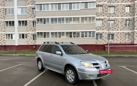 Mitsubishi Outlander III рестайлинг 3, 2007 год, 555 000 рублей, 3 фотография