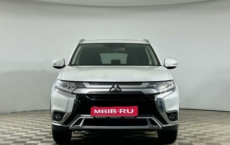 Mitsubishi Outlander III рестайлинг 3, 2020 год, 2 545 000 рублей, 2 фотография